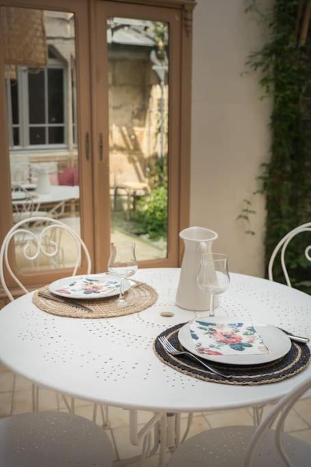 Appartement Avec Son Patio Dans Centre Historique De Bourg Extérieur photo