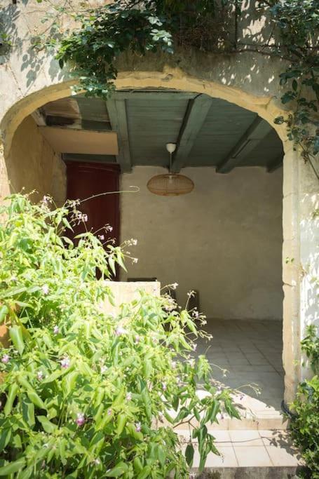 Appartement Avec Son Patio Dans Centre Historique De Bourg Extérieur photo